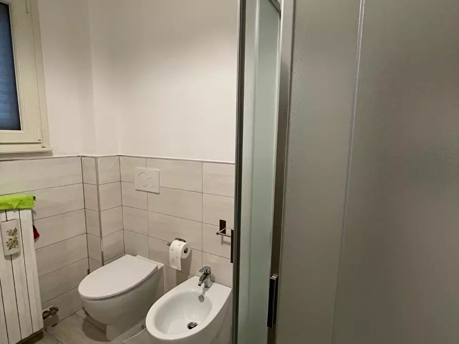 Immagine 5 di Appartamento in vendita  a Cecina