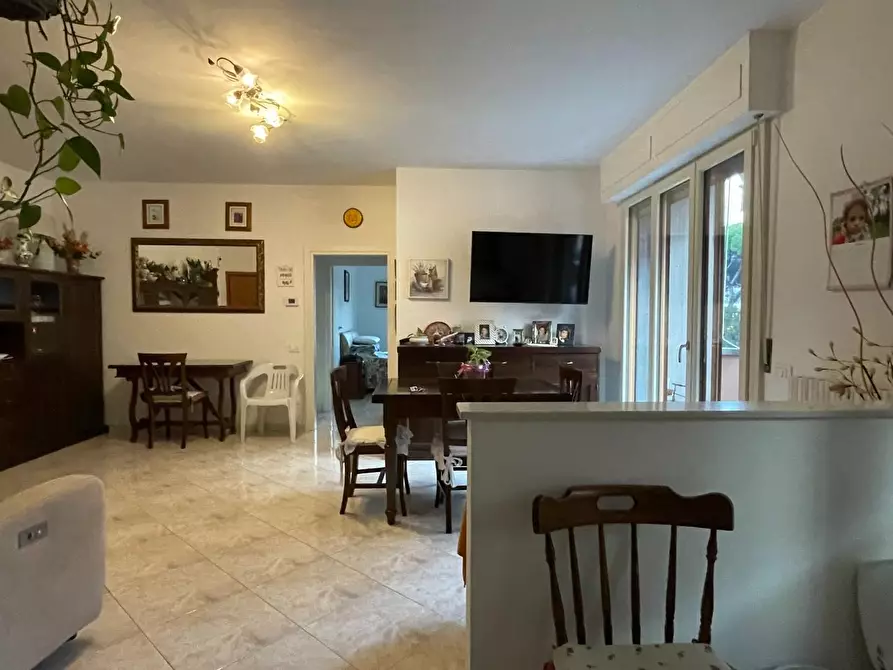 Immagine 1 di Appartamento in vendita  a Cecina