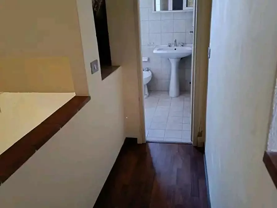 Immagine 8 di Terratetto in affitto  a Cascina