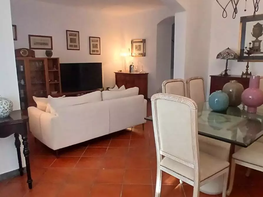 Immagine 8 di Casa bifamiliare in vendita  a Carrara