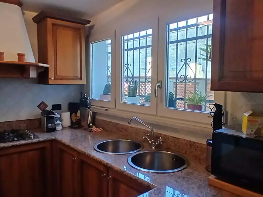 Immagine 26 di Casa bifamiliare in vendita  a Carrara