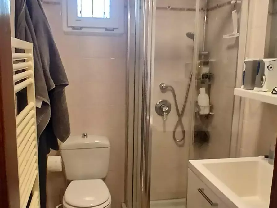 Immagine 24 di Casa bifamiliare in vendita  a Carrara