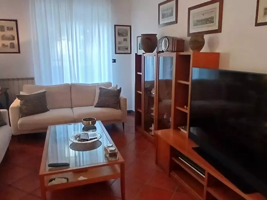 Immagine 15 di Casa bifamiliare in vendita  a Carrara