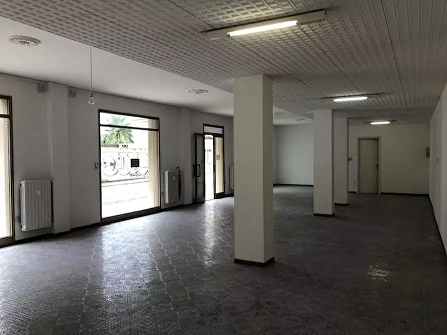 Immagine 9 di Ufficio in affitto  a Pisa