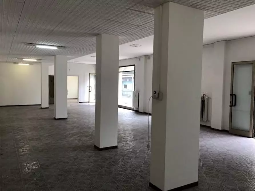 Immagine 11 di Ufficio in affitto  a Pisa