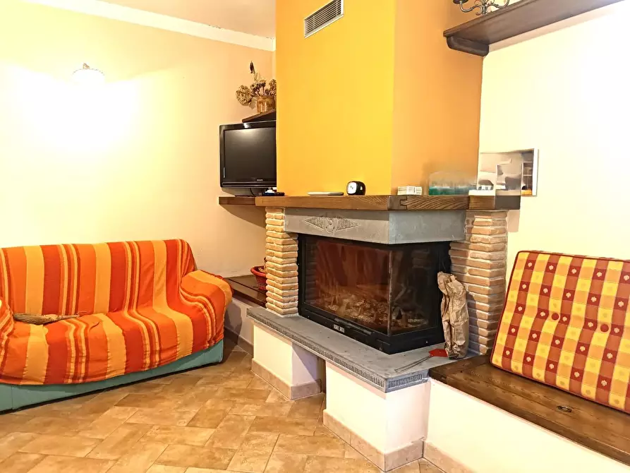 Immagine 5 di Appartamento in vendita  a Pescaglia