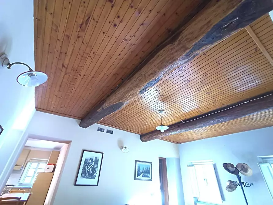 Immagine 11 di Appartamento in vendita  a Pescaglia