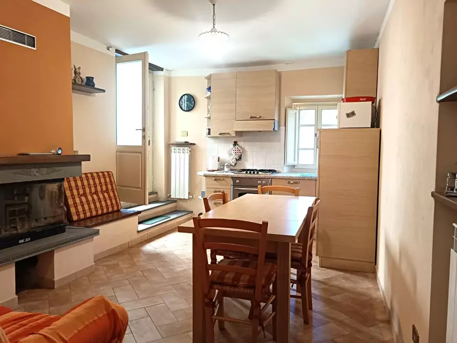 Immagine 1 di Appartamento in vendita  a Pescaglia
