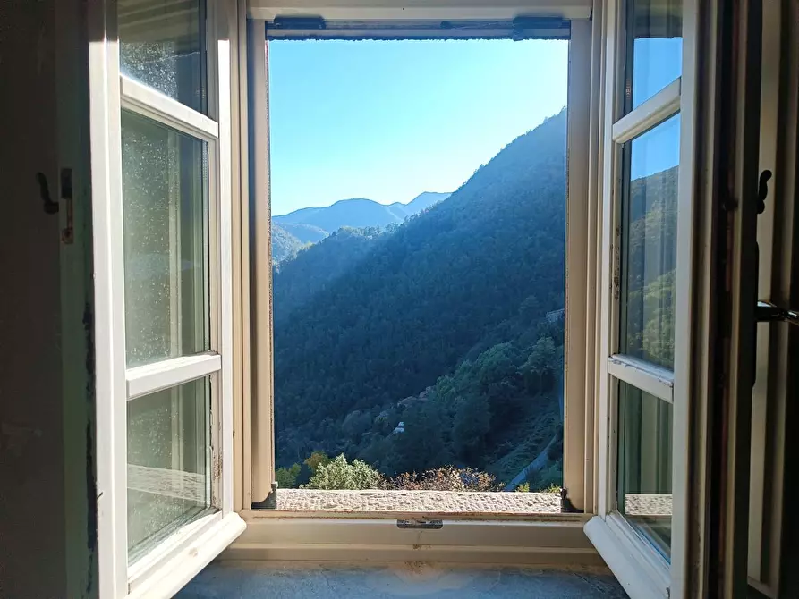 Immagine 12 di Appartamento in vendita  a Pescaglia