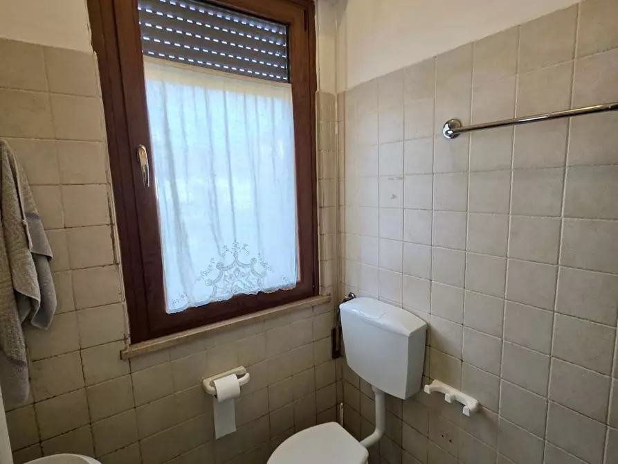 Immagine 13 di Casa indipendente in vendita  a Viareggio