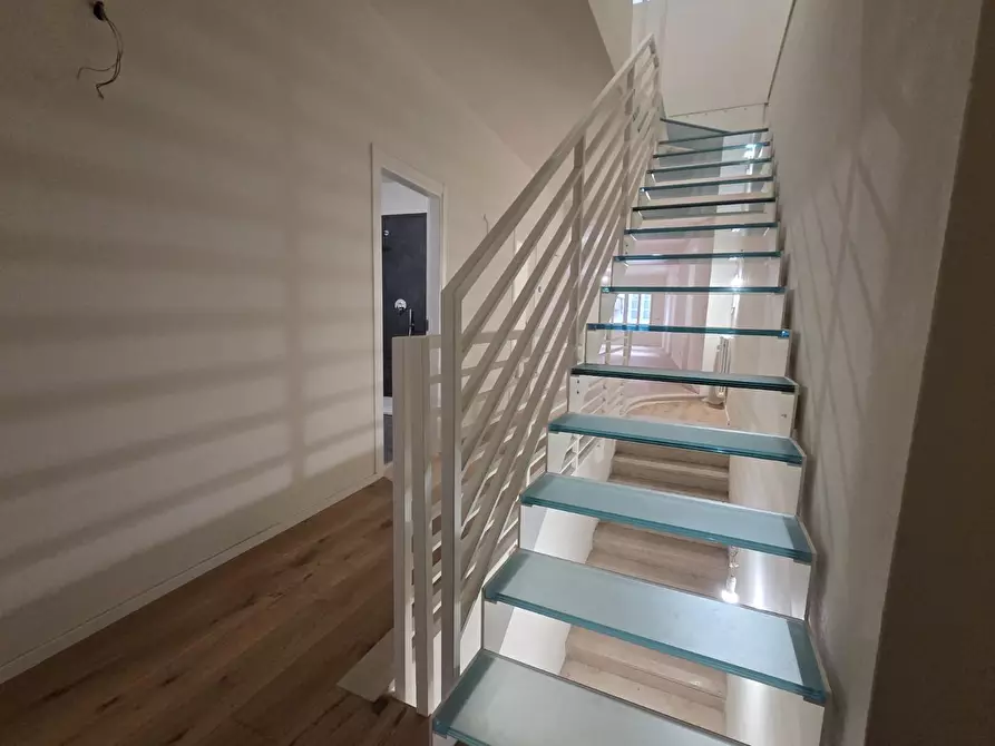 Immagine 13 di Terratetto in vendita  a Lucca