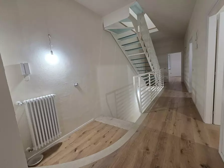 Immagine 5 di Terratetto in vendita  a Lucca