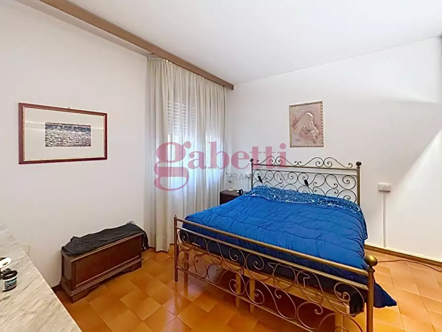 Immagine 23 di Mansarda in vendita  a Cascina