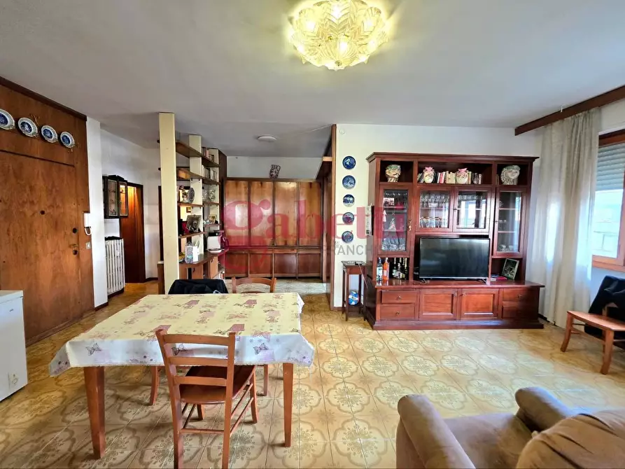 Immagine 3 di Mansarda in vendita  a Cascina