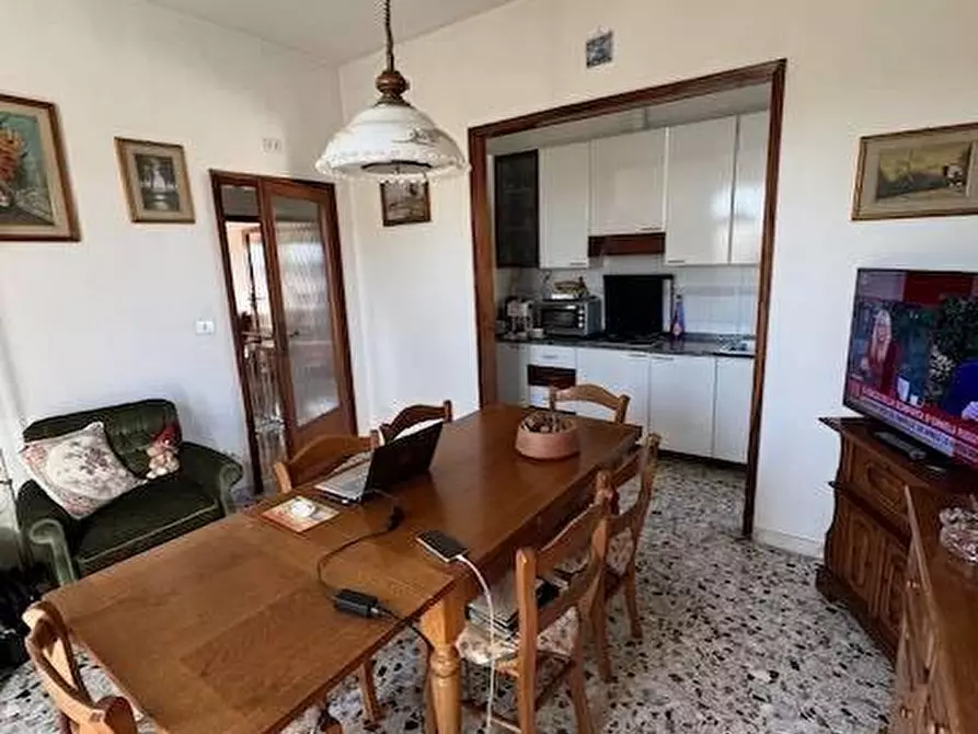 Immagine 14 di Casa bifamiliare in vendita  a Pisa