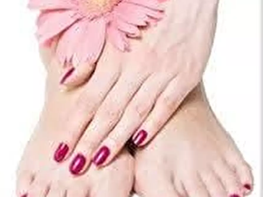 Immagine 5 di Attività commerciale in vendita  a Livorno