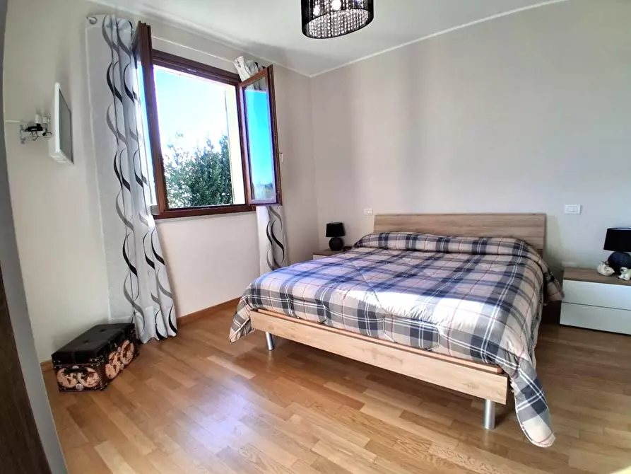 Immagine 15 di Villa in vendita  a Capannori