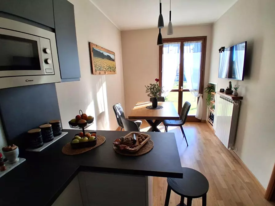 Immagine 9 di Villa in vendita  a Capannori