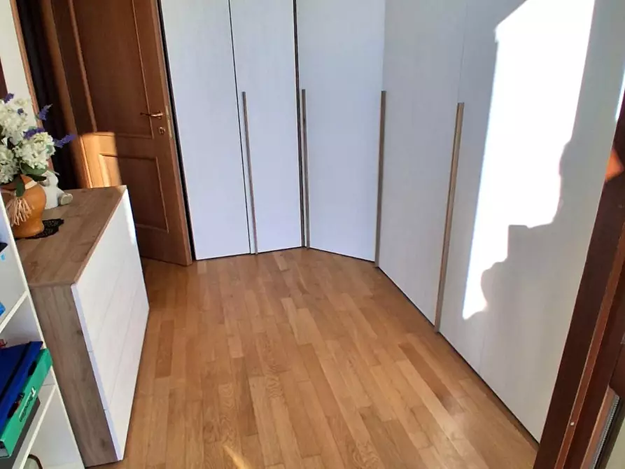 Immagine 21 di Villa in vendita  a Capannori