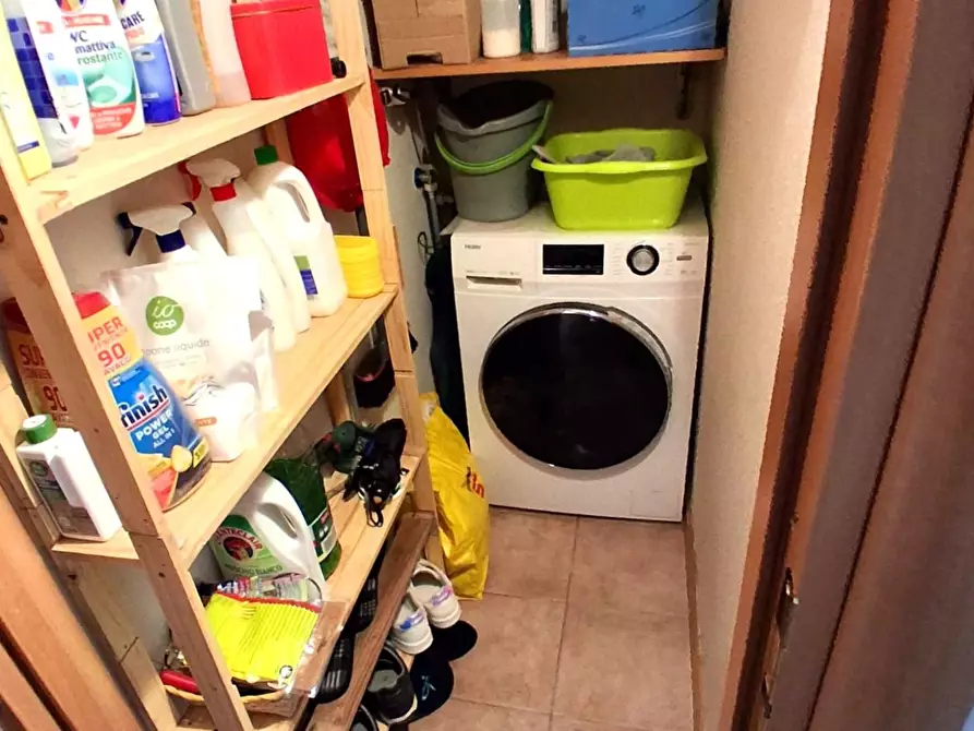 Immagine 22 di Villa in vendita  a Capannori