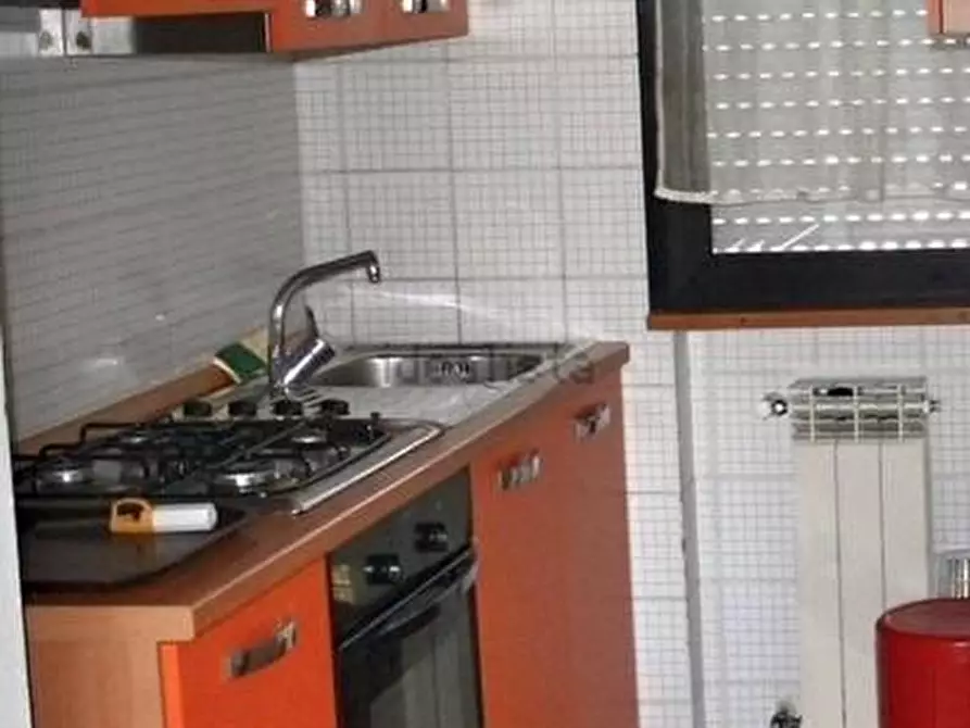 Immagine 5 di Appartamento in vendita  a Massa