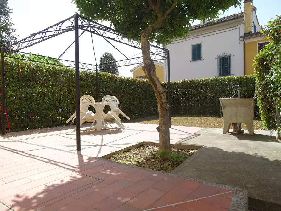 Immagine 4 di Casa bifamiliare in vendita  a Montale