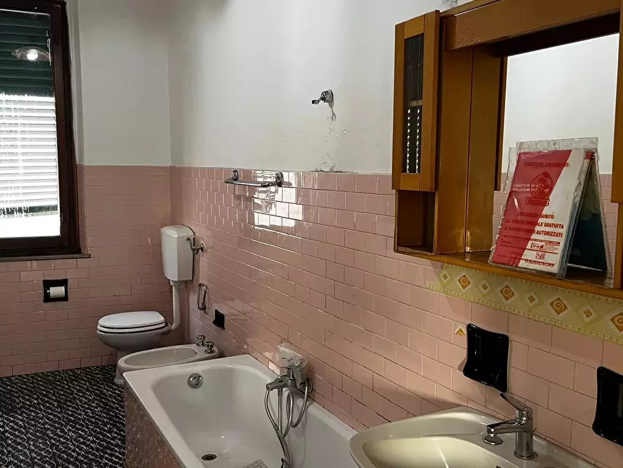 Immagine 23 di Casa bifamiliare in vendita  a Montale