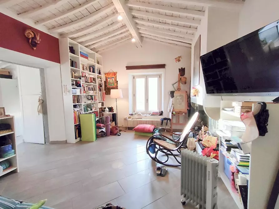 Immagine 8 di Appartamento in vendita  a San Giuliano Terme