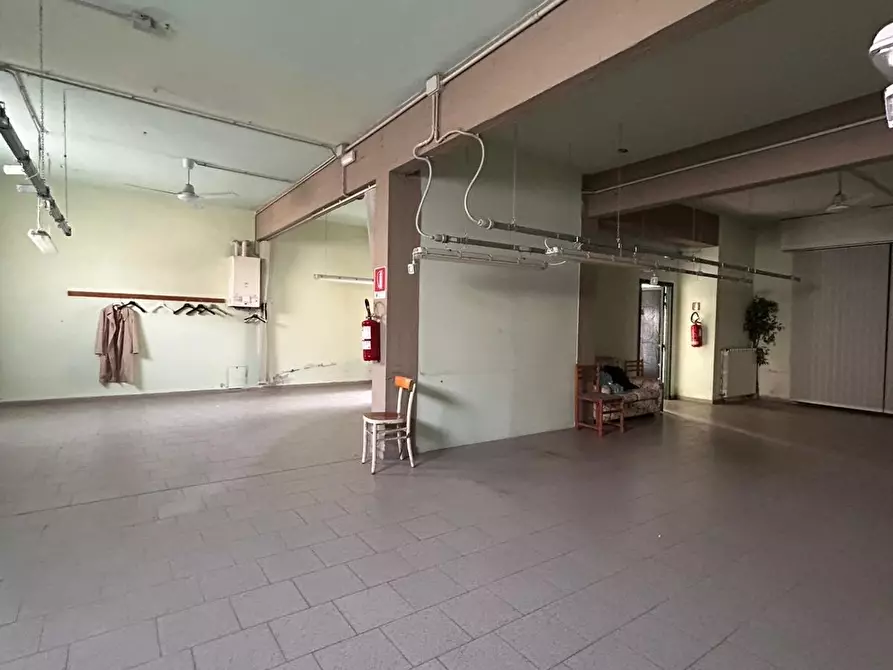 Immagine 1 di Laboratorio in affitto  a Empoli