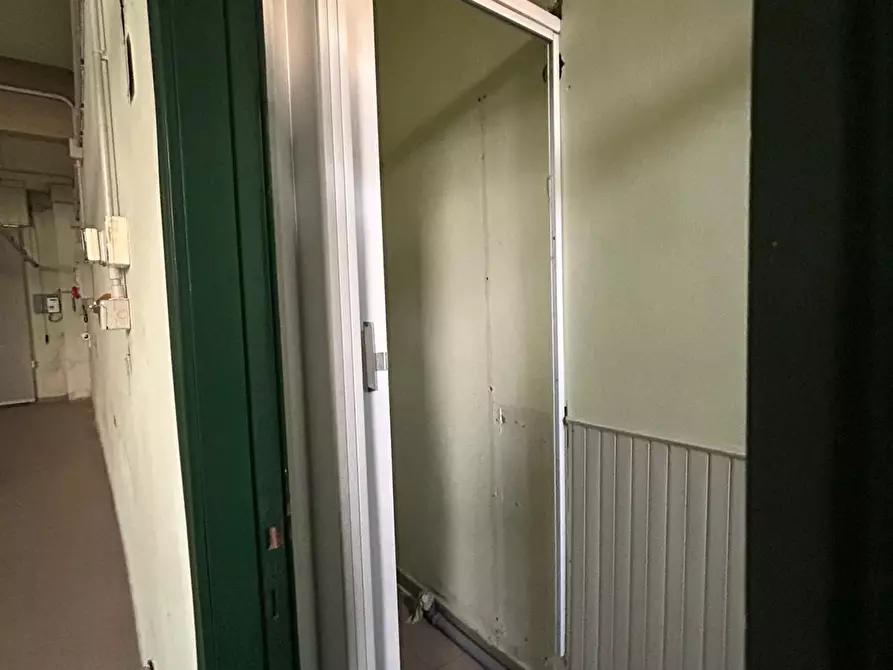 Immagine 9 di Laboratorio in affitto  a Empoli