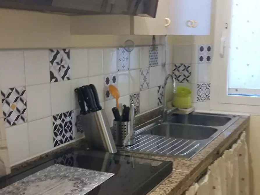 Immagine 1 di Appartamento in affitto  a Ortonovo