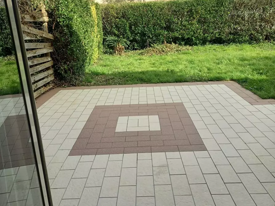 Immagine 1 di Villetta a schiera in affitto  a La Spezia