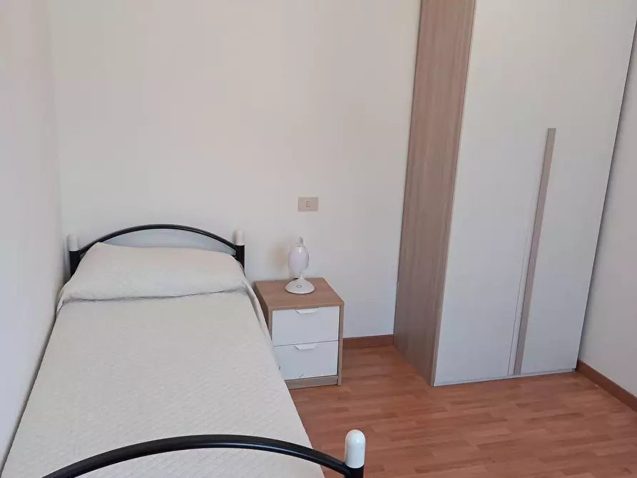 Immagine 5 di Villetta a schiera in affitto  a La Spezia