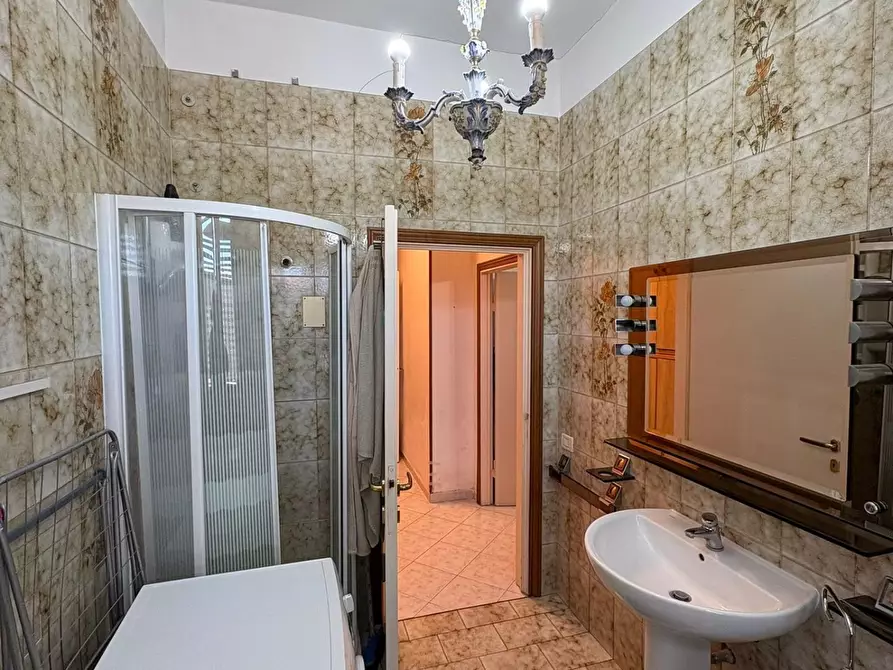 Immagine 10 di Appartamento in vendita  a Campiglia Marittima