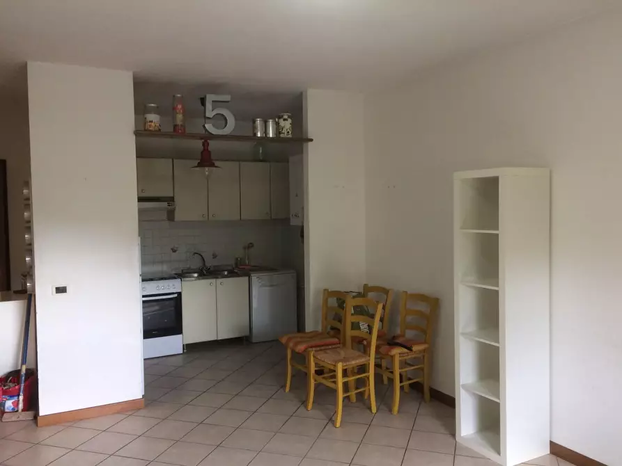 Immagine 11 di Appartamento in vendita  a Poggibonsi