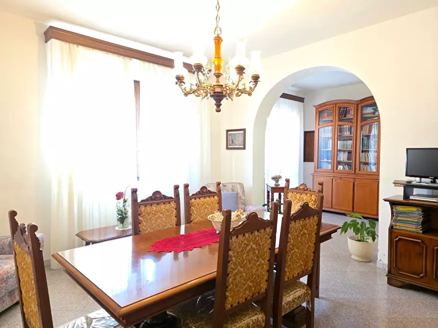 Immagine 6 di Porzione di casa in vendita  a Santa Maria A Monte