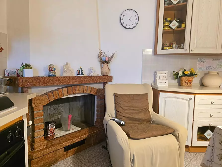 Immagine 11 di Porzione di casa in vendita  a Santa Maria A Monte