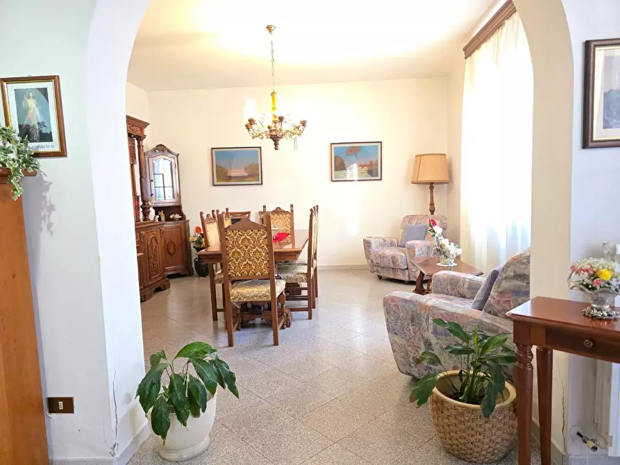 Immagine 2 di Porzione di casa in vendita  a Santa Maria A Monte