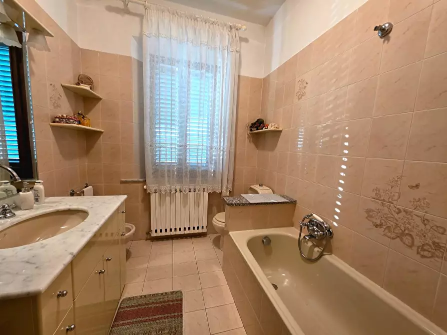 Immagine 18 di Porzione di casa in vendita  a Santa Maria A Monte