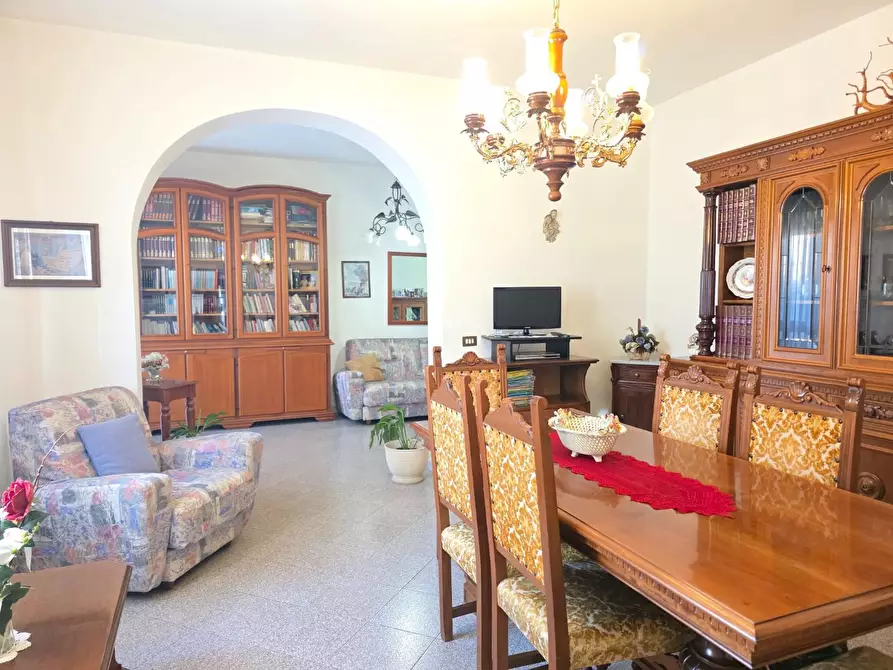 Immagine 5 di Porzione di casa in vendita  a Santa Maria A Monte