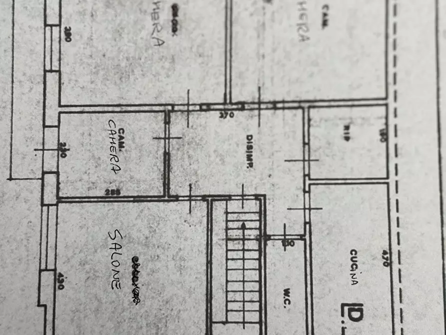 Immagine 1 di Appartamento in vendita  a Viareggio