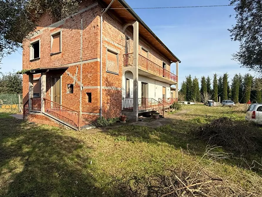 Immagine 8 di Casa colonica in vendita  a Ponte Buggianese