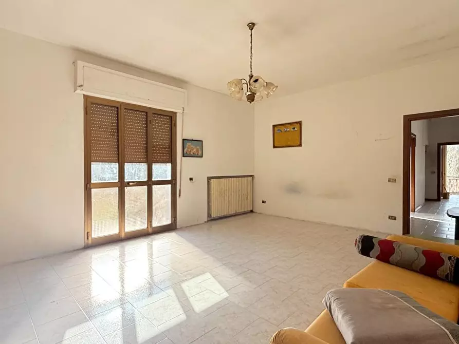 Immagine 18 di Casa colonica in vendita  a Ponte Buggianese