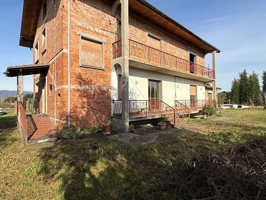 Immagine 9 di Casa colonica in vendita  a Ponte Buggianese