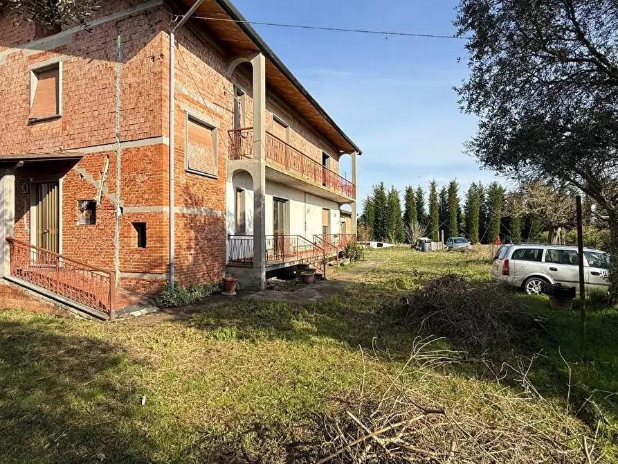 Immagine 7 di Casa colonica in vendita  a Ponte Buggianese