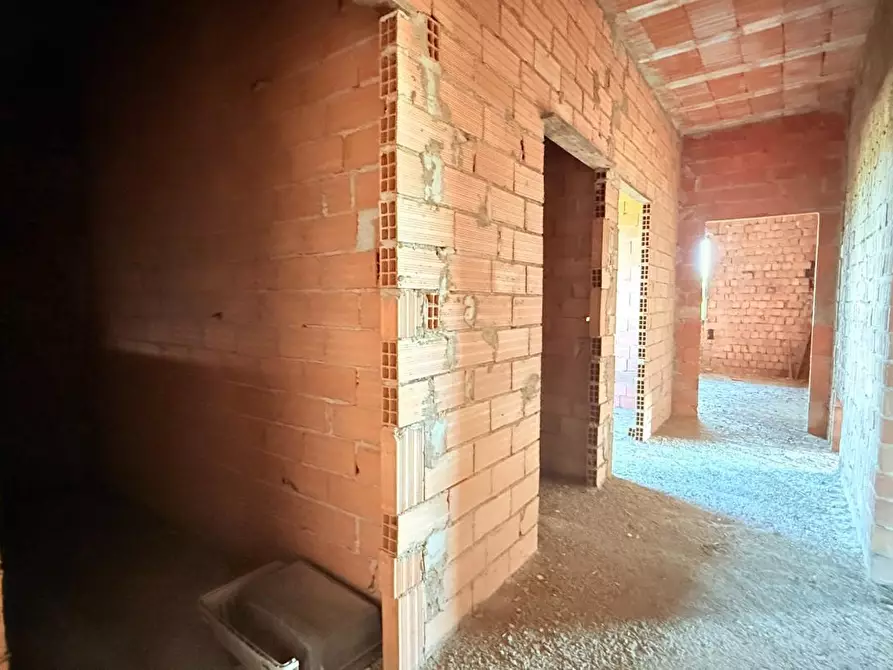 Immagine 47 di Casa colonica in vendita  a Ponte Buggianese