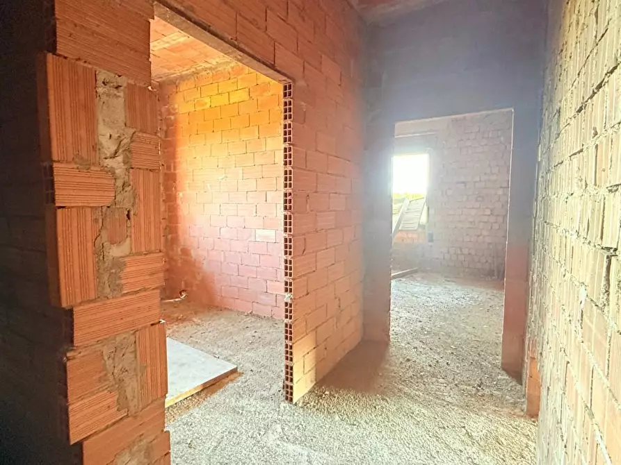 Immagine 43 di Casa colonica in vendita  a Ponte Buggianese