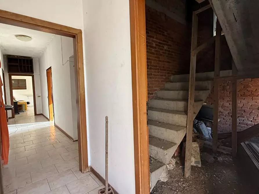 Immagine 36 di Casa colonica in vendita  a Ponte Buggianese