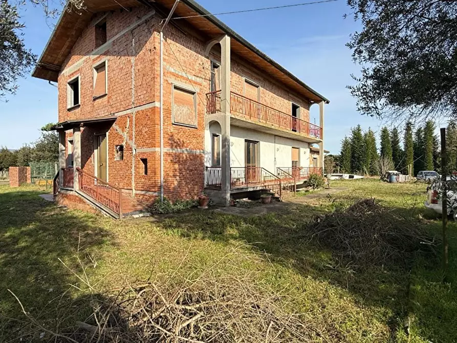 Immagine 6 di Casa colonica in vendita  a Ponte Buggianese