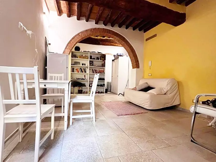 Immagine 2 di Appartamento in vendita  a Pisa